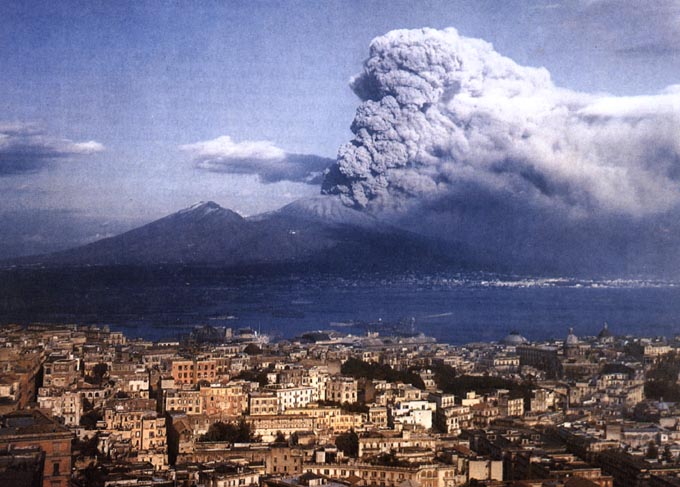  A Città della Scienza presentazione del volume “Vesuvio. Scenari eruttivi e livelli di allerta”
