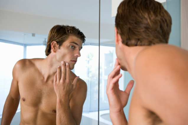  Uomini e chirurgia estetica: il lifting tra barba e calvizie