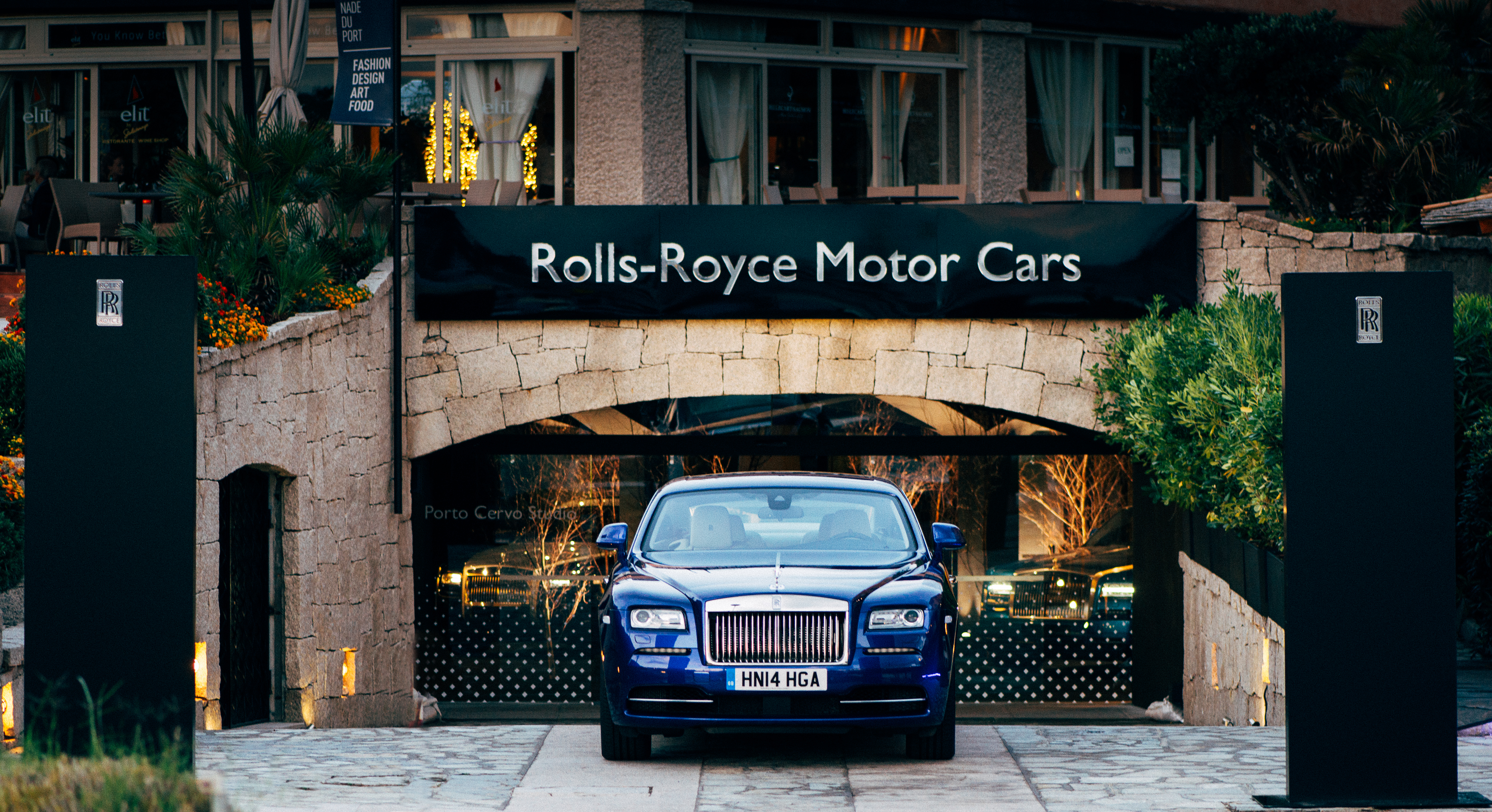 Rolls-Royce Motor Cars apre un innovativo “summer studio” a Porto Cervo