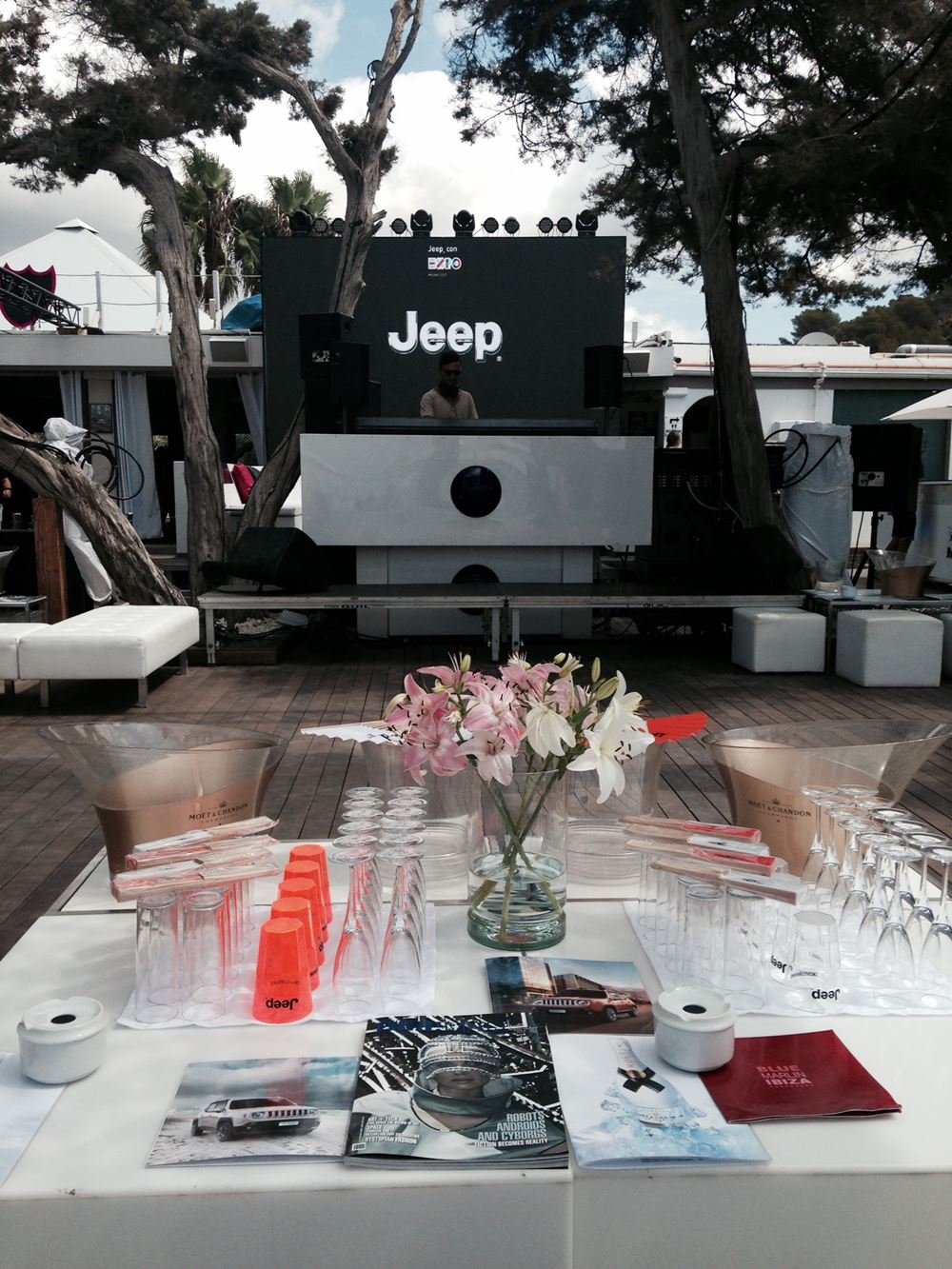  JSet Blue Marlin Ibiza: inaugurato il nuovo ed esclusivo spazio Lounge Jeep