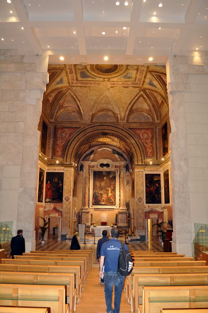  Distrutto il portale d’ingresso della cattedrale di San Procolo al Rione Terra a Pozzuoli