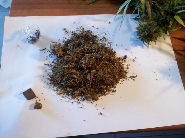  Pollena Trocchia, 30enne scoperto con 100 grammi di marijuana nel borsello