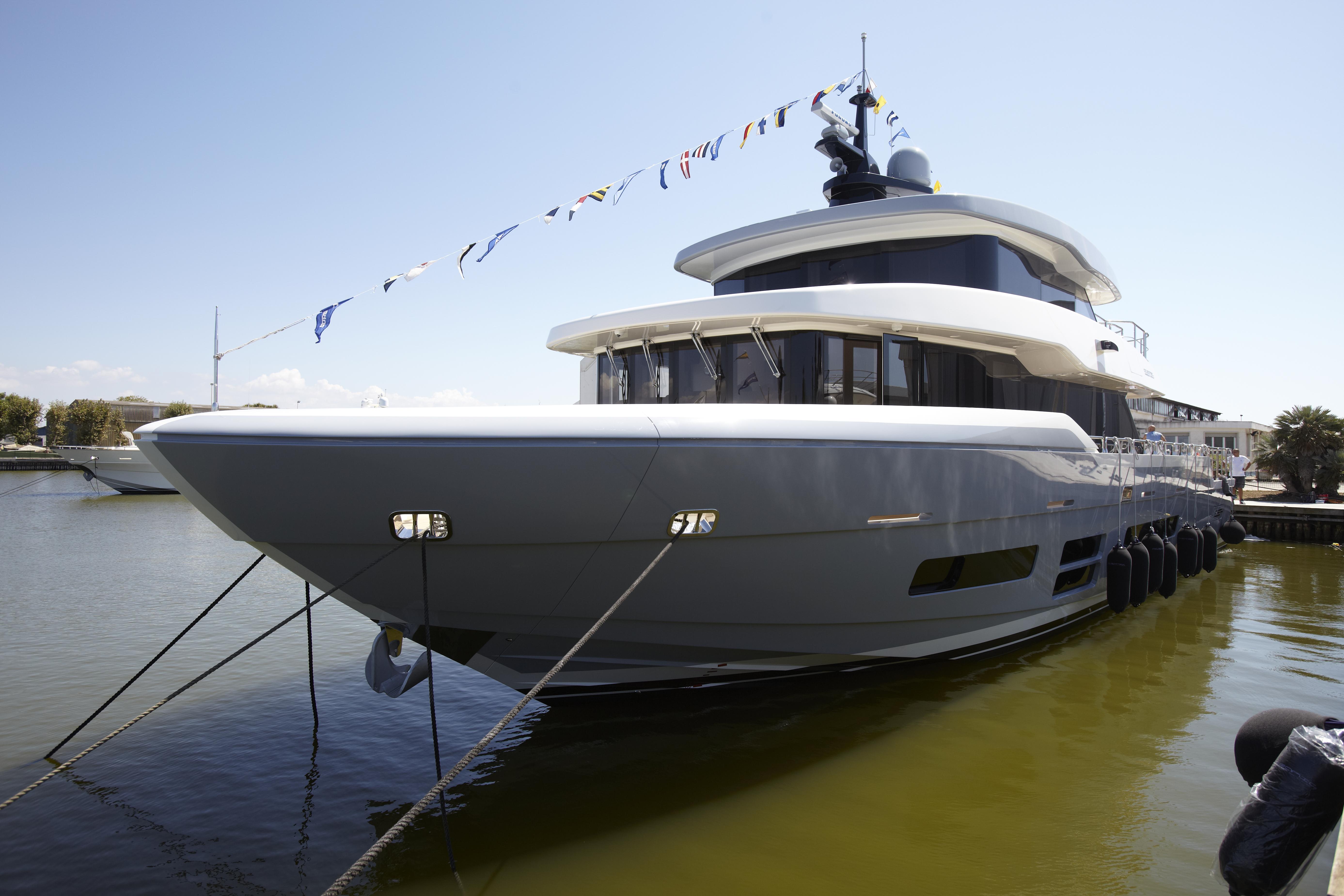  Oceanic Yacht 90′ scafo #1 lancio e consegna al Cannes Yachting Festival 2014