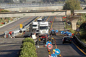  Incidente tra 4 auto e un tir sulla Salerno – Reggio Calabria: 2 feriti