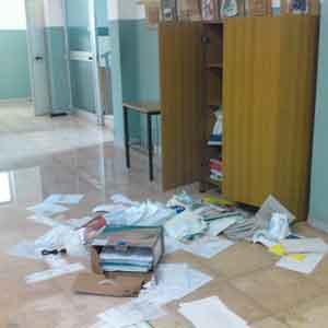  Quindici, raid vandalico alla scuola primaria Benedetto Croce: 5 arresti