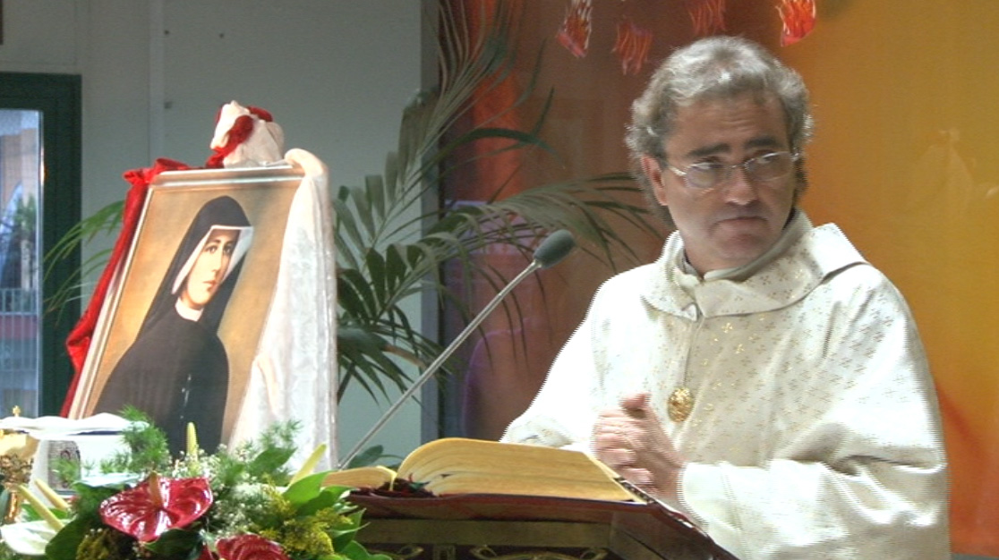  Le reliquie di Santa Faustina Kowalska alla parrocchia S.Giuseppe O. a Pianura – VIDEO