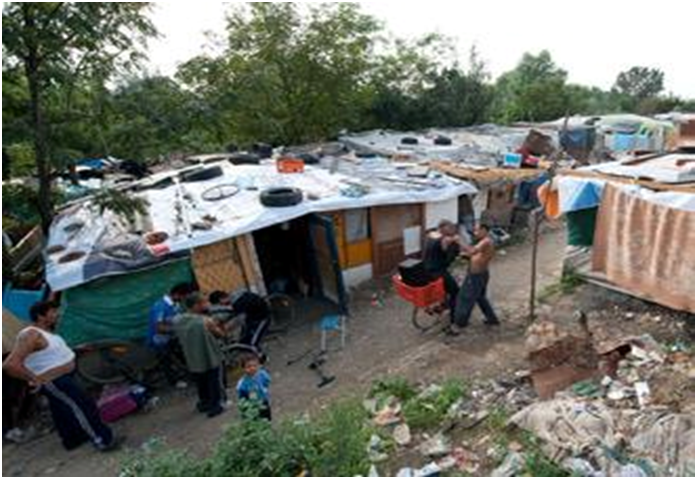  Sit-In per chiedere  di smantellare l’accampamento rom di via Pallucci – VIDEO