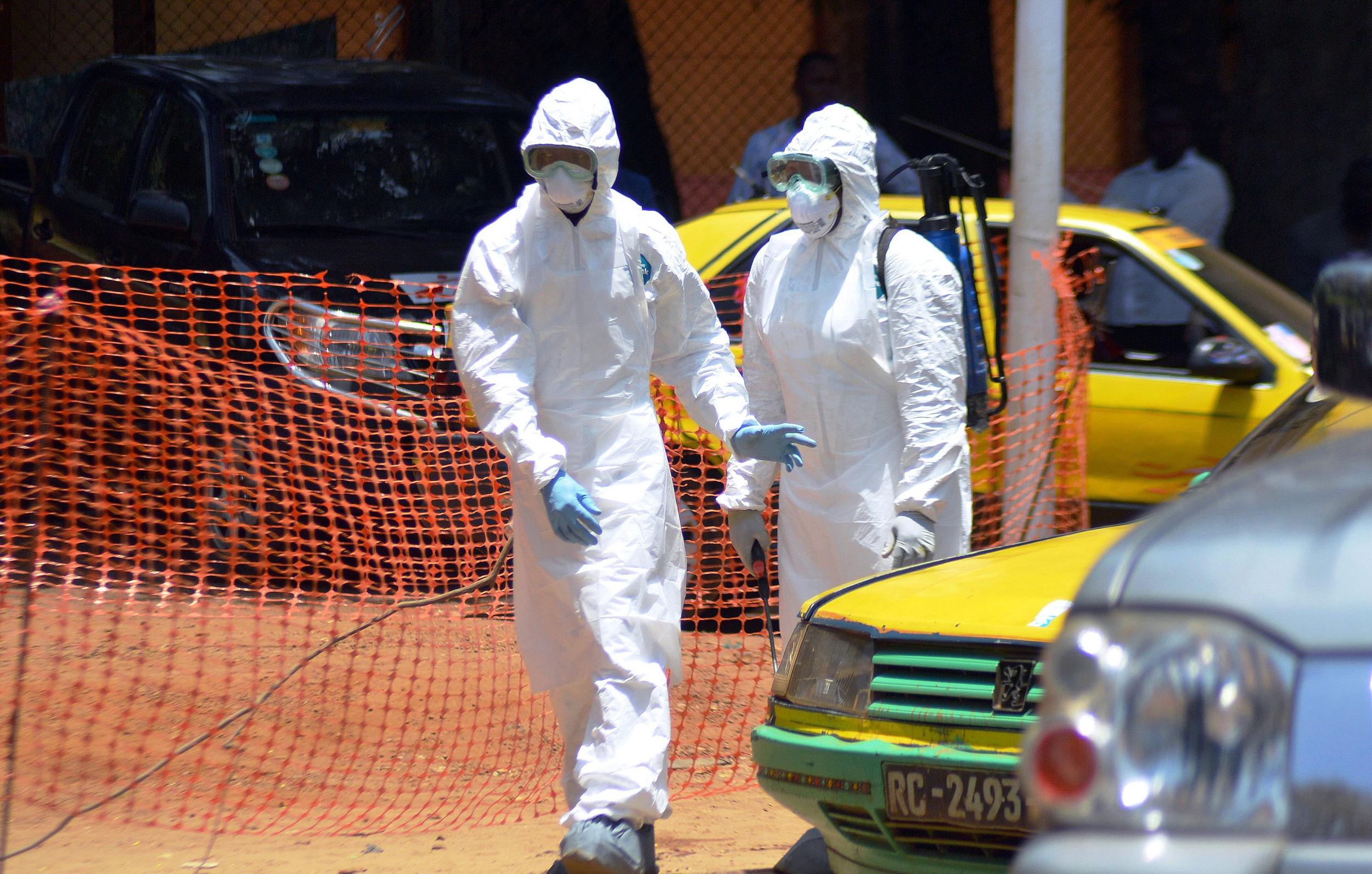  Trasferimento allo Spallanzani di un medico italiano positivo al virus Ebola