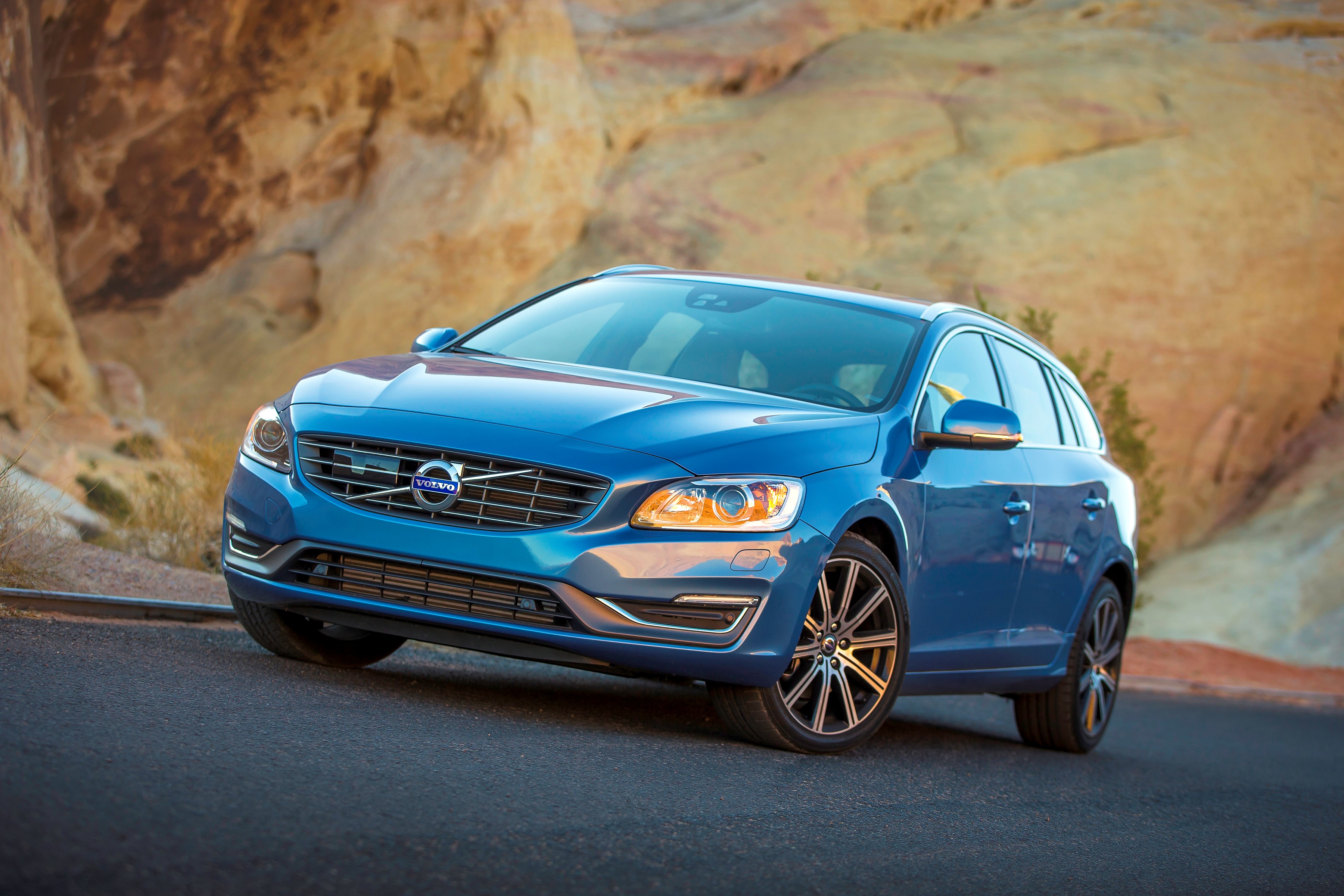  Volvo Cars: massimi risultati del riconoscimento Top Safety Pick+ 2015