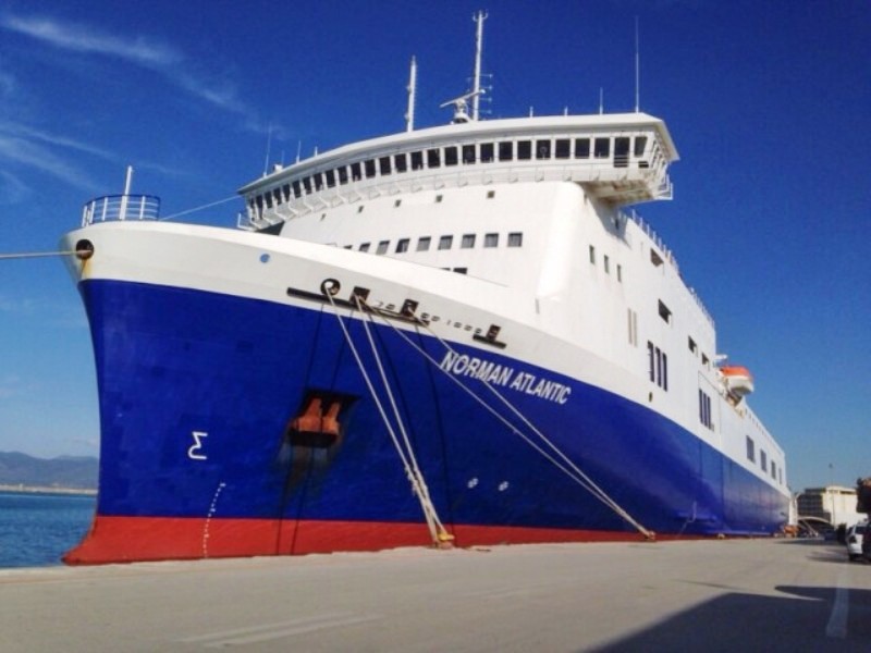  Incendio sul traghetto “Norman Atlantic”: la nave è ingovernabile – continuano i soccorsi