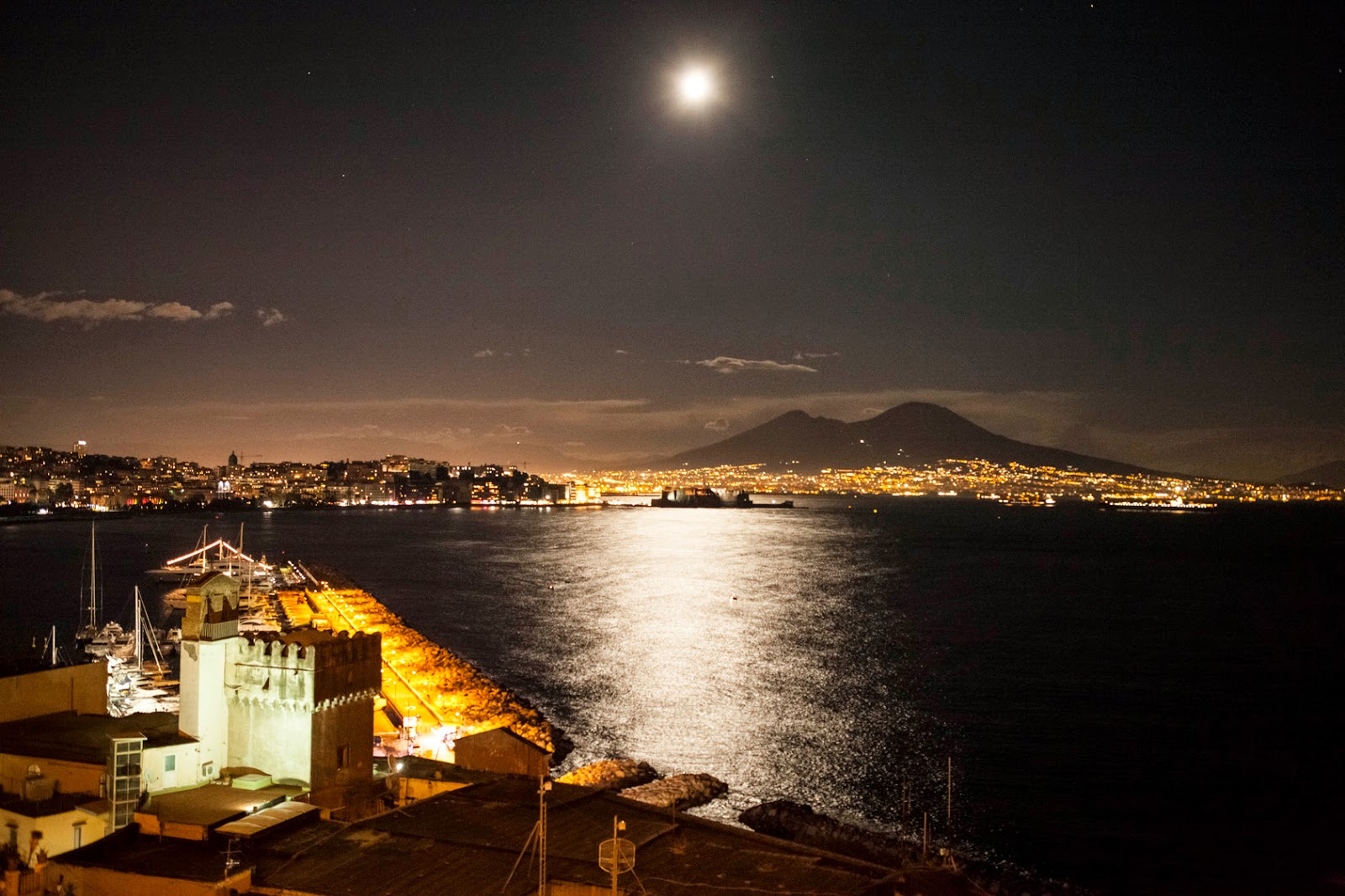  Napoli, controlli alla Movida a Chiaia: multe per 220mila euro