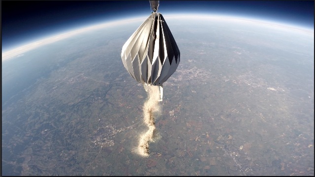  Mesoloft lancia ceneri cremate nello spazio usando palloni ad alta quota