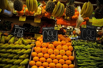  In deflazione i prezzi dei prodotti non lavorati come frutta, verdura, carne e pesce