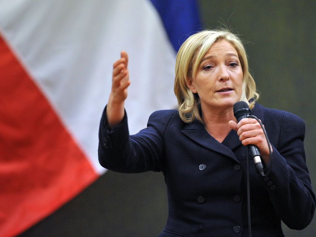  Charlie Hebdo: Marine Le Pen attacca la classe politica francese