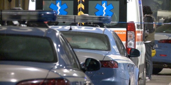  Castellammare di Stabia, poliziotti scortano nel traffico auto con bambino di 18 mesi fino al Santobono