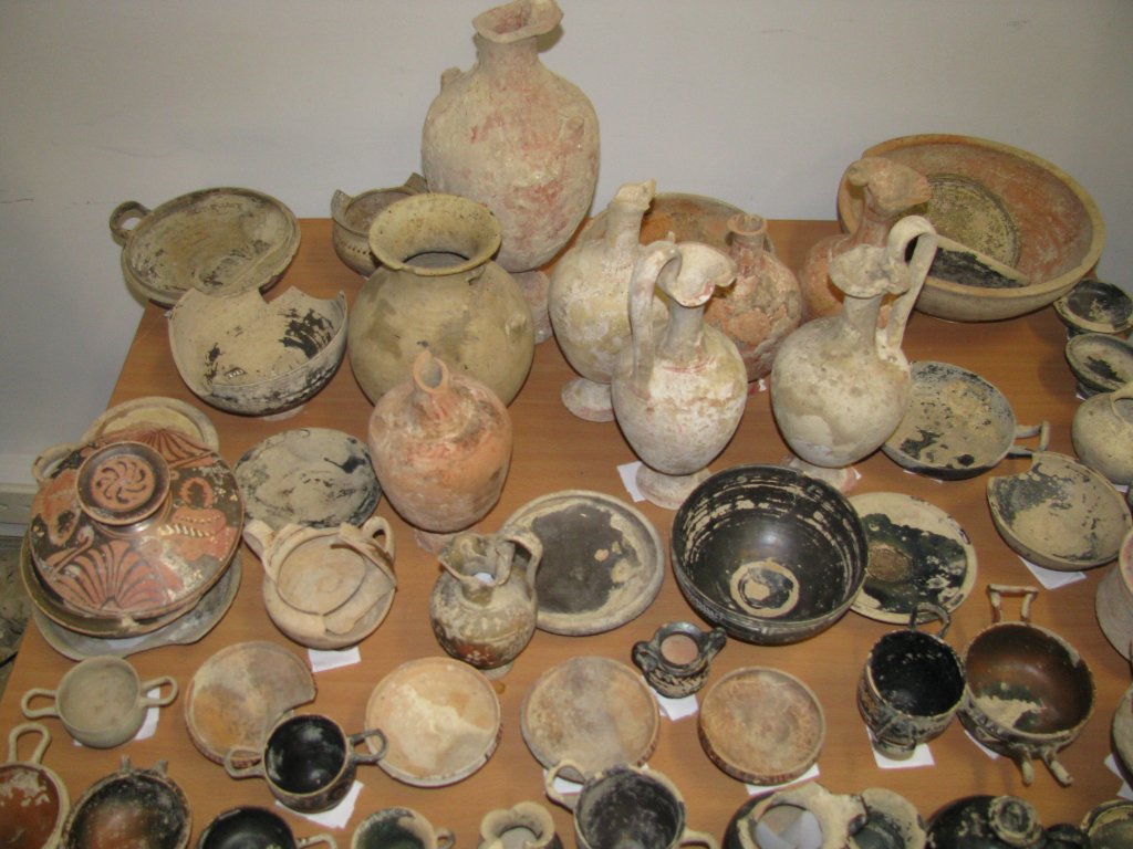  Maxi operazione dei carabinieri contro il traffico di reperti archeologici: 142 indagati