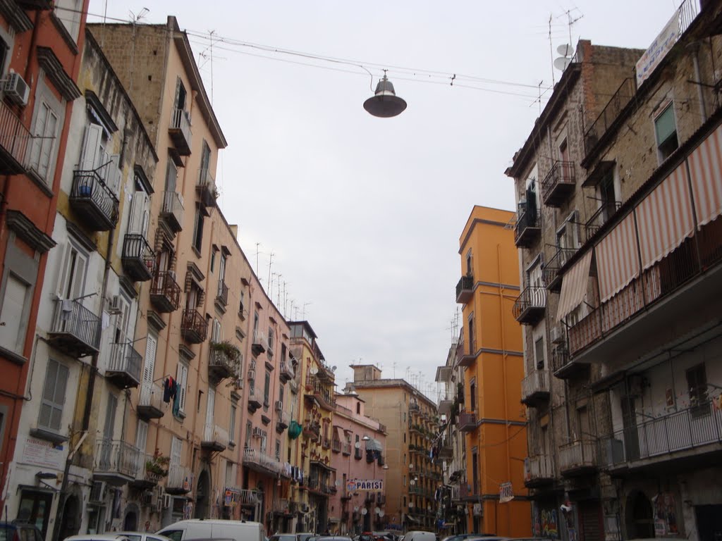  Napoli, 36enne scoperto a spacciare al Borgo Sant’Antonio: arrestato