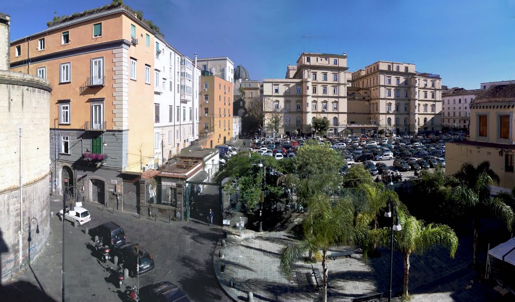  Napoli, vendevano marijuana in Piazza Miraglia: polizia arresta 2 persone