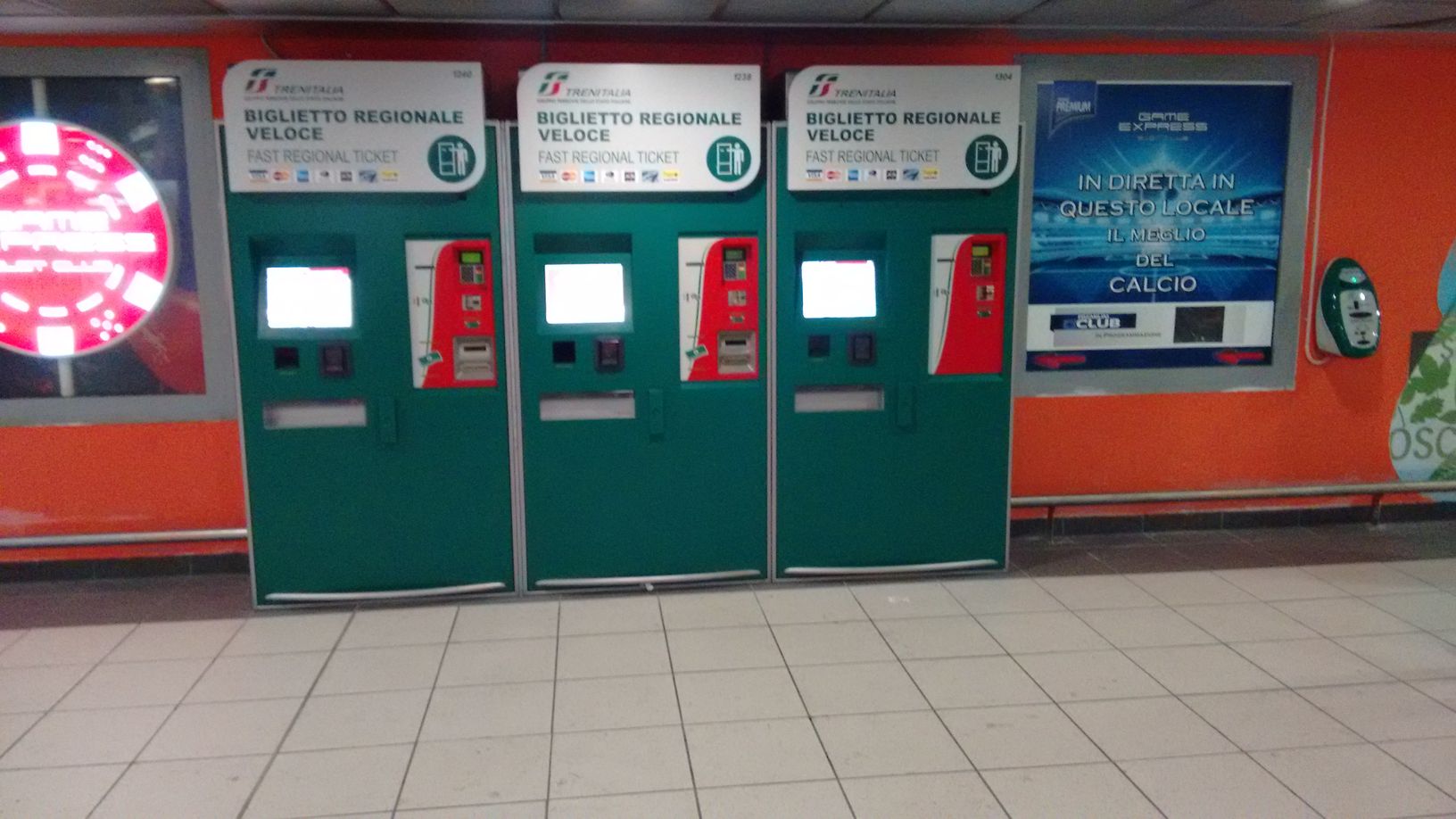 Trenitalia, Campania: nuove self service e validatrici nella stazione di Piazza Garibaldi