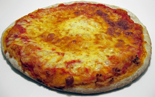  Pizza surgelata, gli italiani la vogliono gourmet: i gusti insoliti conquistano il banco freezer