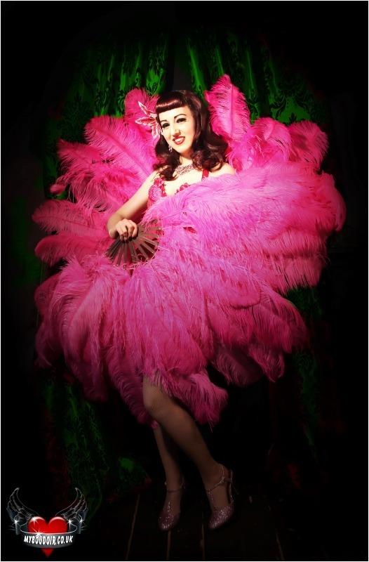  Burlesque Cabaret Napoli ospita la guest star inglese Lady Wildflower