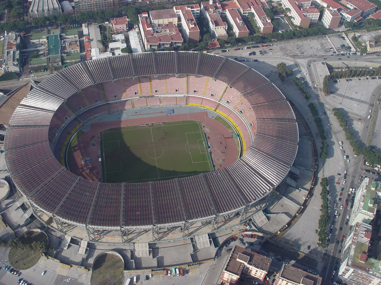  Fuorigrotta, per comprare casa vista stadio San Paolo servono 2.637 euro al mq