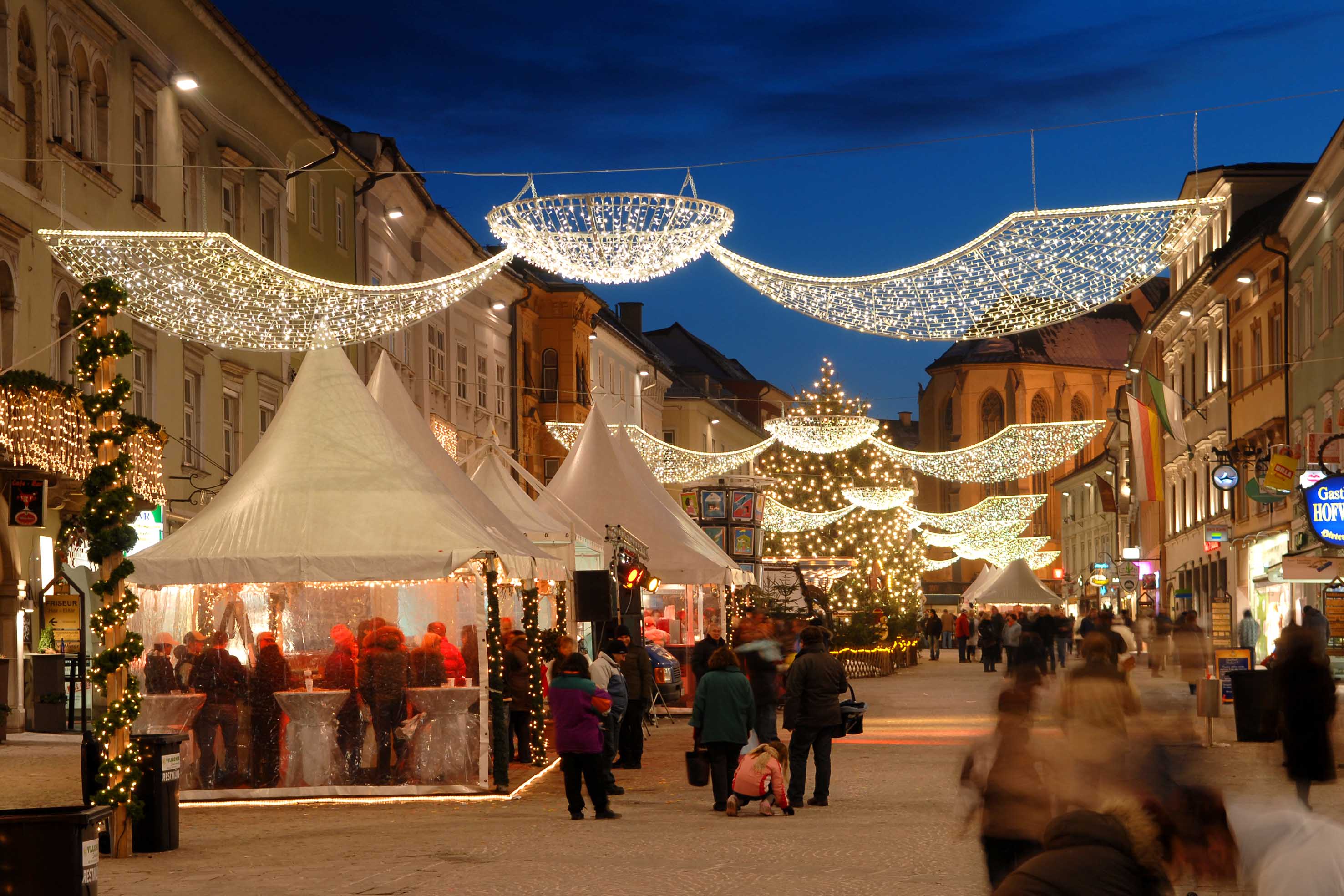 Quasi sei italiani su dieci frequenteranno i tradizionali mercatini di Natale