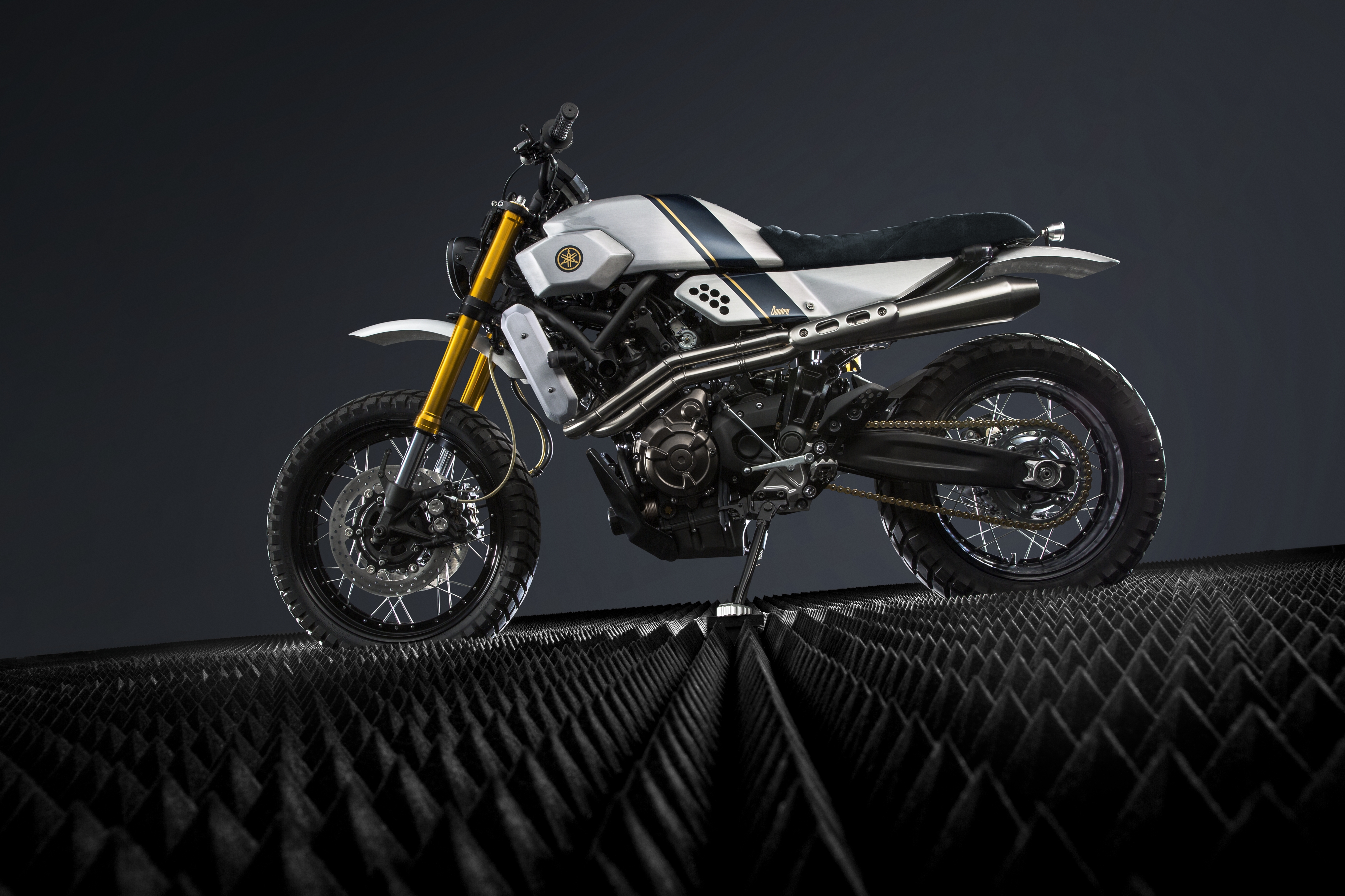  Nuova Yamaha Yard Built XSR 700 by Bunker Custom Motorcycles – Video