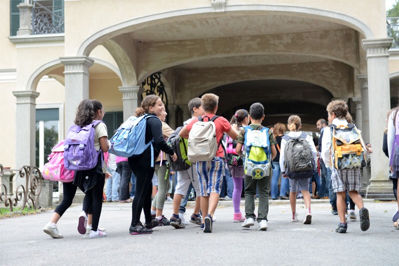  Scuola dell’Infazia, Napoli: la Giunta richiede autorizzazione per l’assunzione di 75 maestre