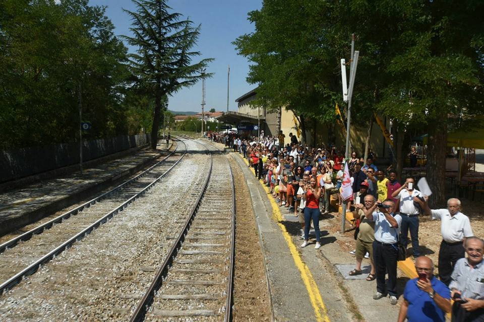 Ferrovia dell’Irpinia: oltre 3.500 passeggeri sui treni storici della fondazione F.S.