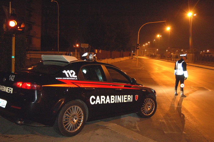  Battipaglia, carabiniere spara accidentalmente a un ladro in autostrada