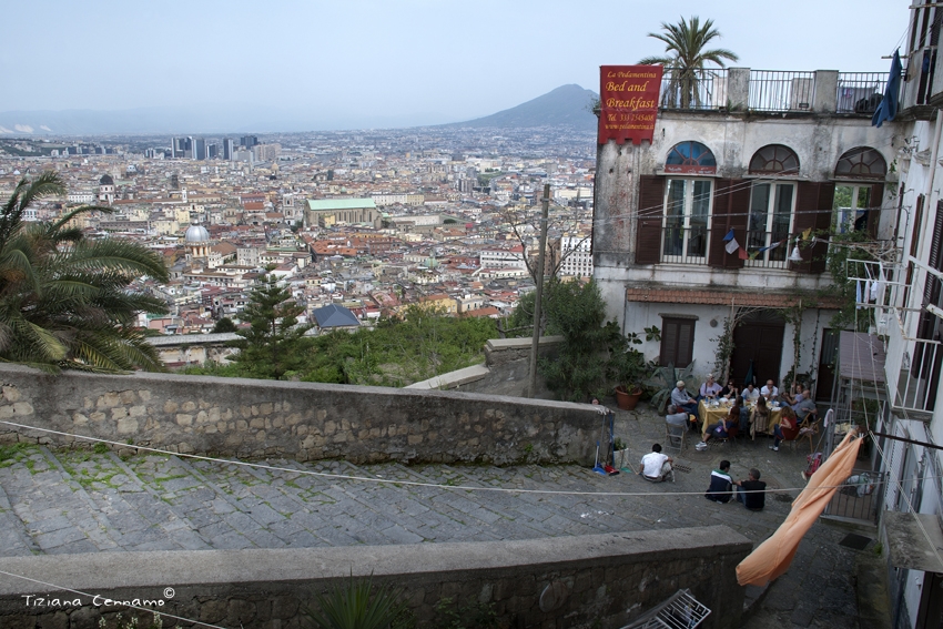  Napoli, evento di musica e cultura  lungo le scale della Pedamentina
