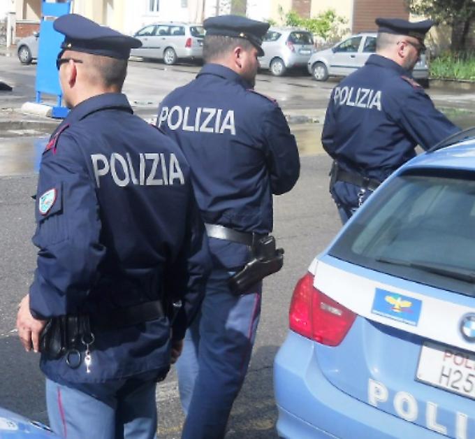  San Giorgio a Cremano, fermato 44enne per rapina ai danni di un 15enne in via Manzoni
