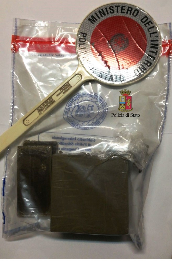  San Giovanni a Teduccio, sorpreso con oltre 1 kg di hashish: arrestato 32enne