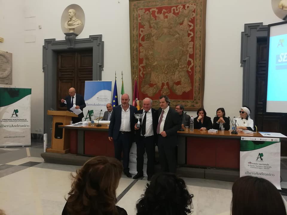  Roma, Al Campidoglio lo scrittore Lucio Sandon riceve il Premio Nazionale “Alberoandronico”