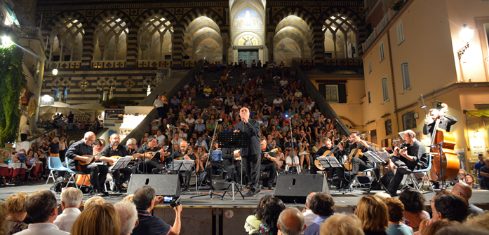  Amalfi. Al via gli eventi estivi. Gran Concerto di Ferragosto con l’Accademia Mandolinistica Napoletana