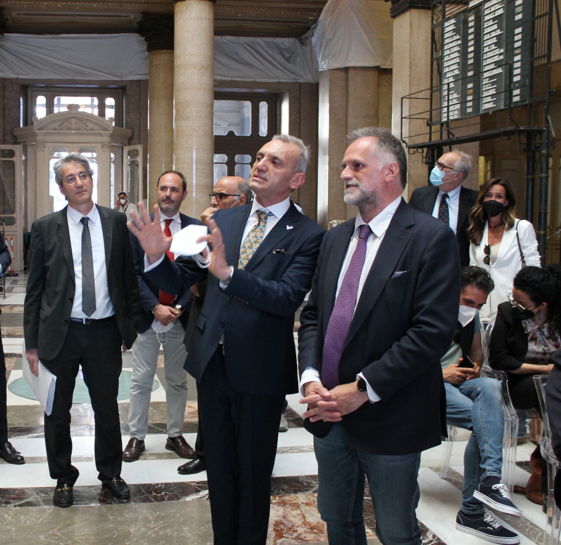 Il Ministro Garavaglia inaugura la Mostra “Il Vesuvio in Scena”