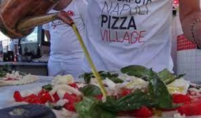  Pizza Village alla Mostra d’Oltremare: It’s Now Gigi D’Alessio sul palco