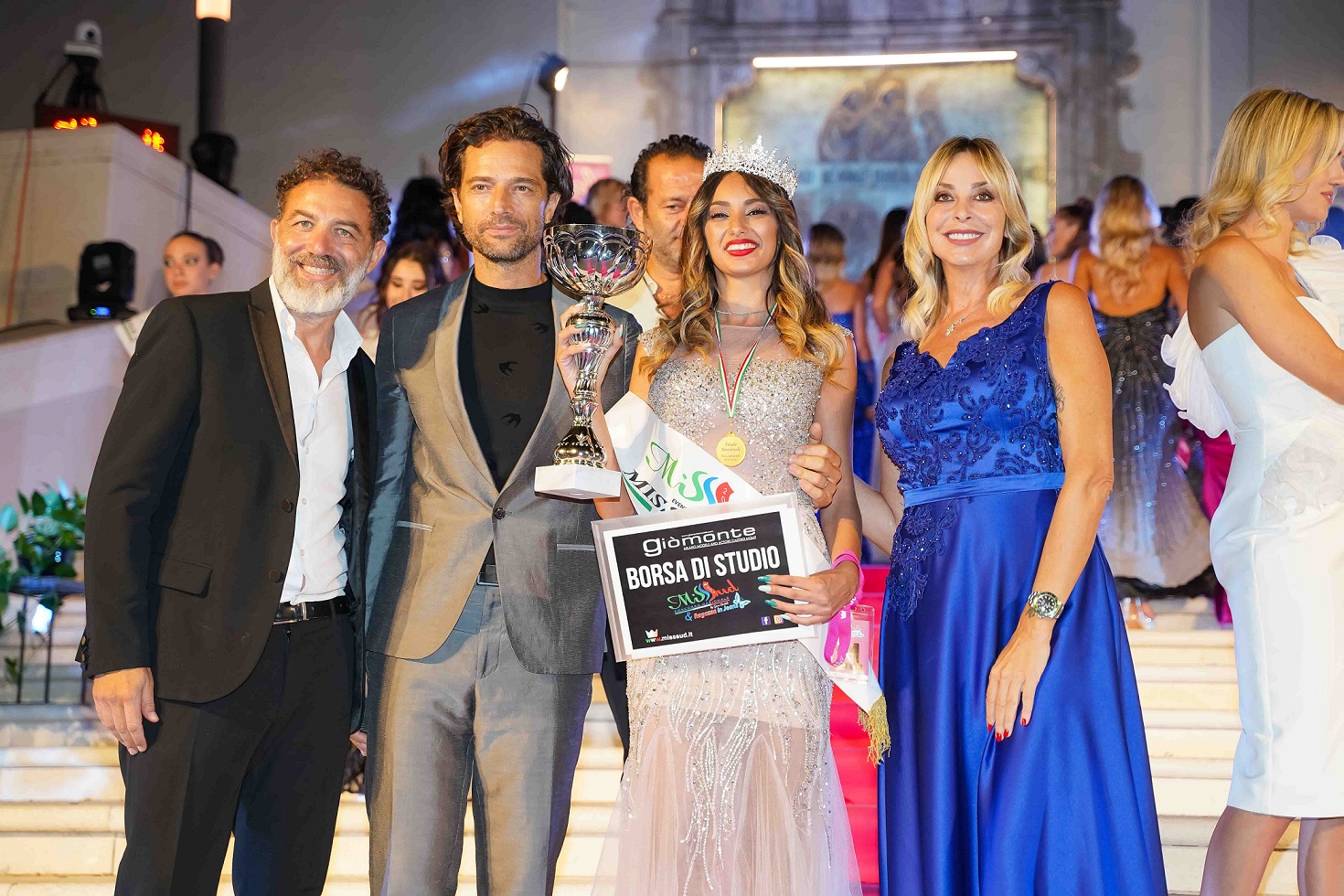  A Roccadaspide la finale di Miss Sud 2023, vince Helene Ruggiero di Agropoli