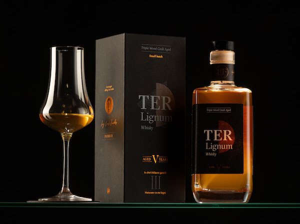  Il nuovo Whisky TER Lignum,  maturato in tre legni