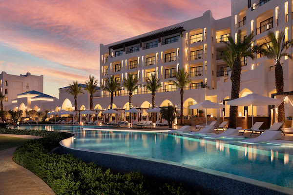  The St. Regis La Bahia Blanca Resort, Tamuda Bay arriva in Marocco
