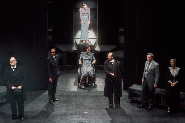  Al teatro Sannazaro di Napoli “Come tu mi vuoi” di Luigi Pirandello per la regia di Luca De Fusco